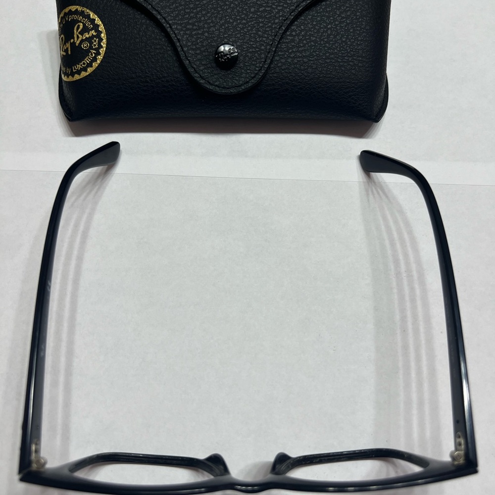 Ray-Ban Black Used  Eyeglasses with Case. - Picture 3 of 5